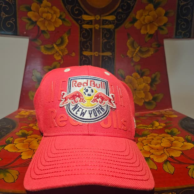 아디다스 X MLS 뉴욕 레드블 에디션 모자