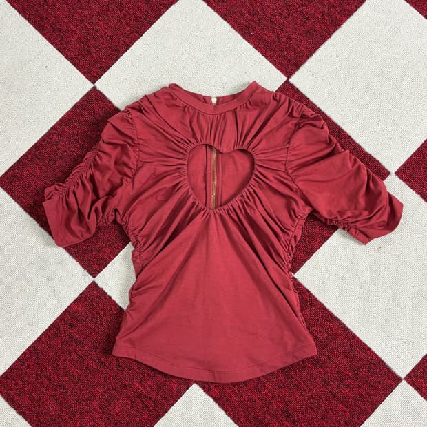 Dilara Findikoglu Limited Heart Tee