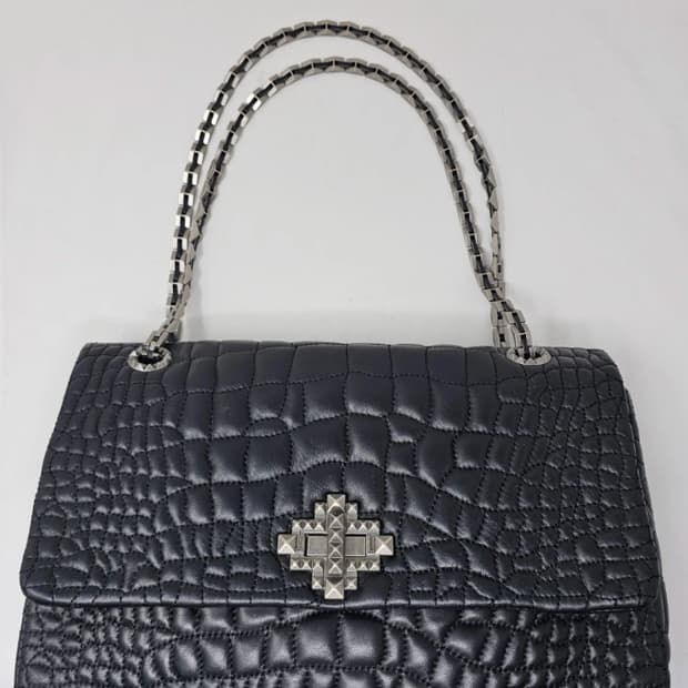 랑방 블랙 퀼팅 가죽 숄더백