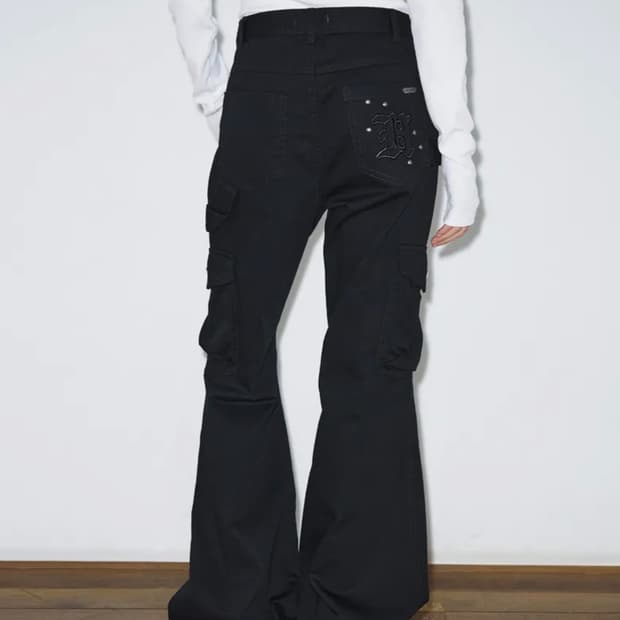 헬레네파리스 피그먼트 스터드 부츠컷 팬츠 [블랙]