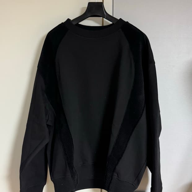 시스템옴므 22FW 블랙 코듀로이 맨투맨 95 사이즈