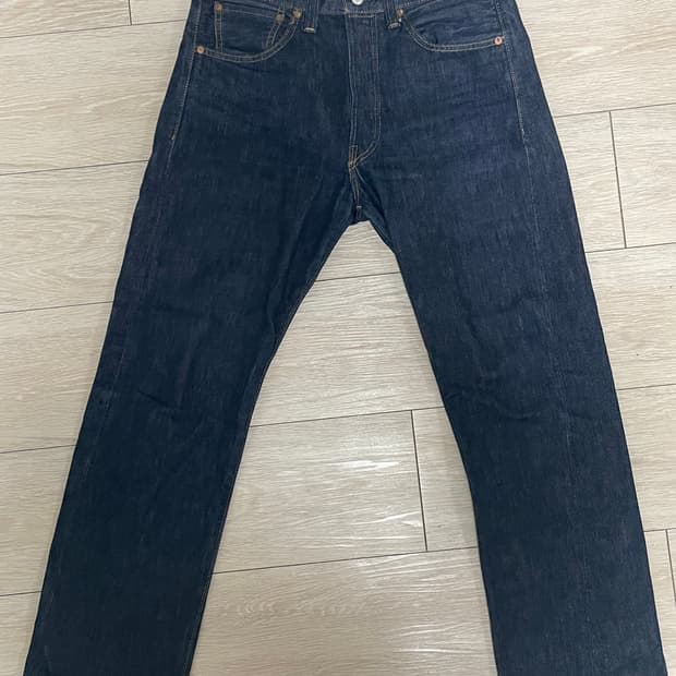 LVC 47501 허리 31사이즈 판매합니다