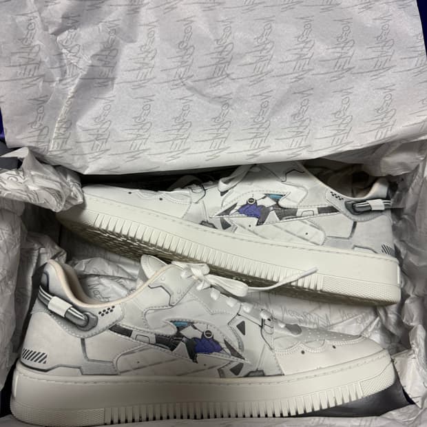 202개 한정판 나이키 에어포스 메타피죤 판매합니다 희소성끝판왕 285