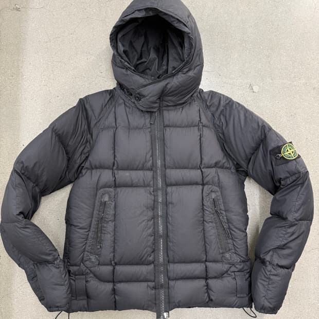 스톤아일랜드 Opaque Nylon Tela Down 06aw