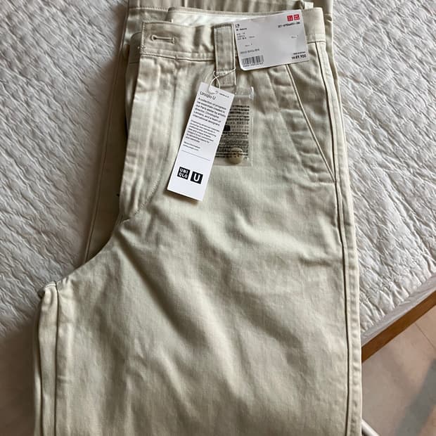 유니클로 와이드핏 치노팬츠