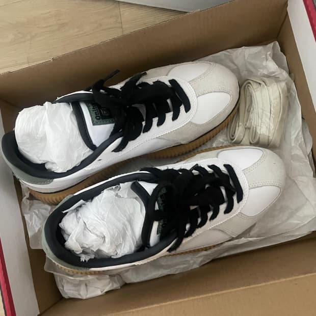 오니츠카타이거 멜리시티 화이트/라이켄그린 240