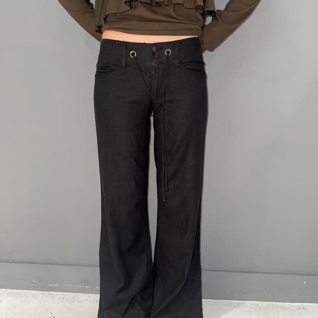 2-button flare-fit pants