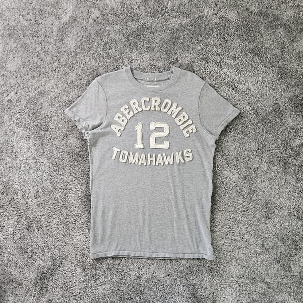 Abercrombie & Fitch 반팔 티셔츠