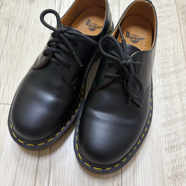 닥터마틴 1461 3홀 스무스 240