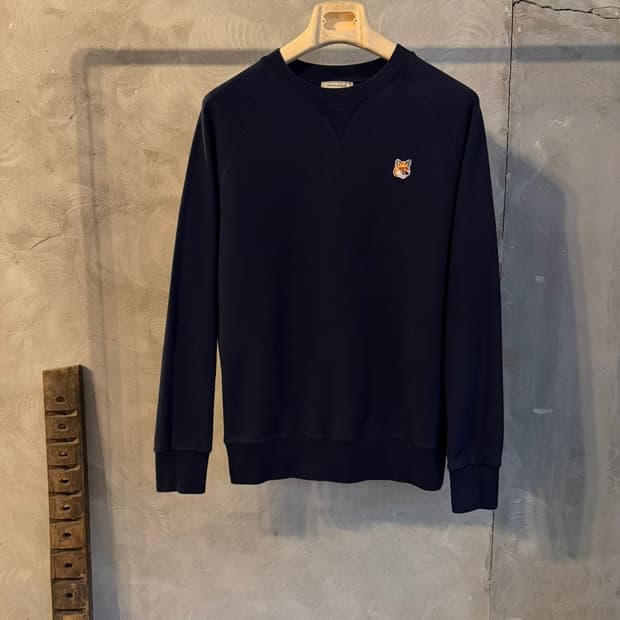 메종키츠네 맨투맨 100