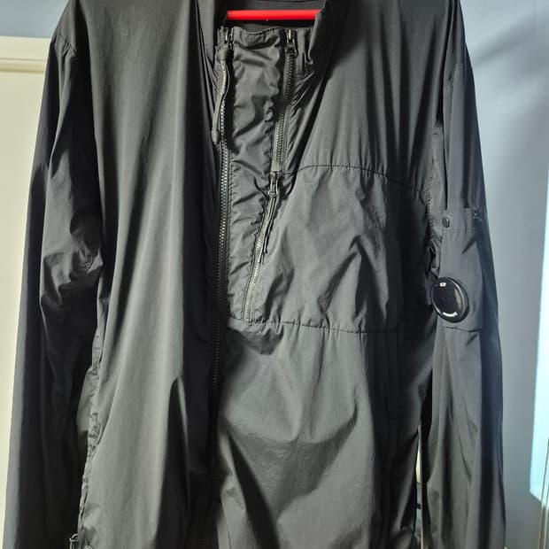 cp컴퍼니 C.P.Company 나이크라 자켓