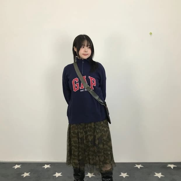 GAP Logo Half Zip Sweatshirt