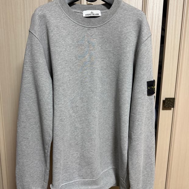 스톤아일랜드 그레이 맨투맨 신형 NFC 