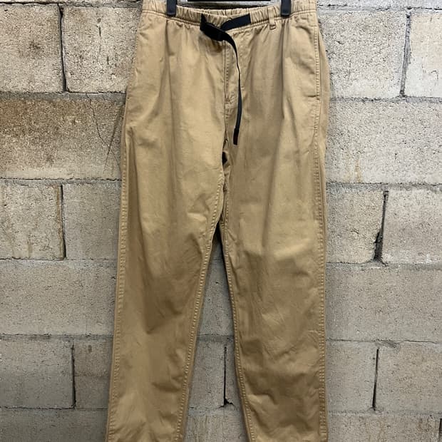 그라미치 베이지 팬츠