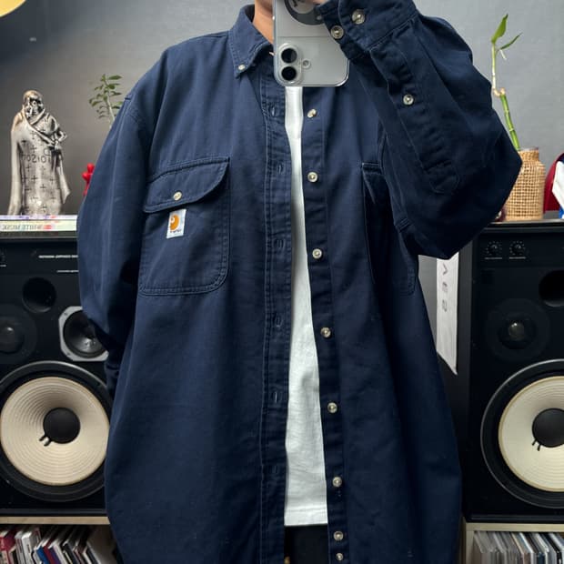 칼하트 네이비셔츠