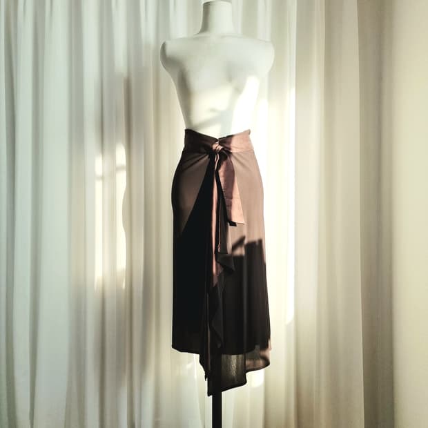 막스마라 랩스커트 실크타이 벨벳프릴 치마 (27인치쯤) 상태굿