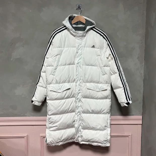아디다스 화이트 덕다운 롱패딩 남여공용