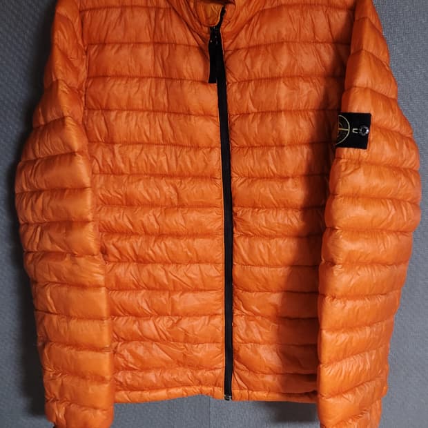 스톤아일랜드 가먼트 패딩