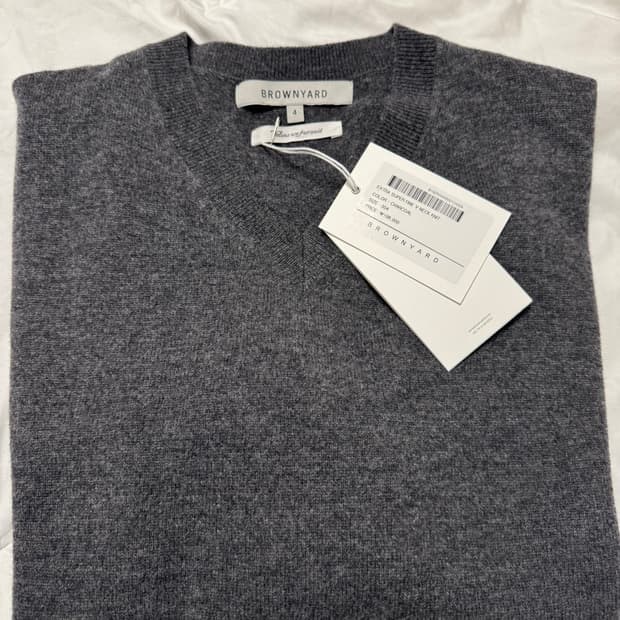 브라운야드 엑스트라 수퍼 파인 브이넥 니트 차콜 / 4