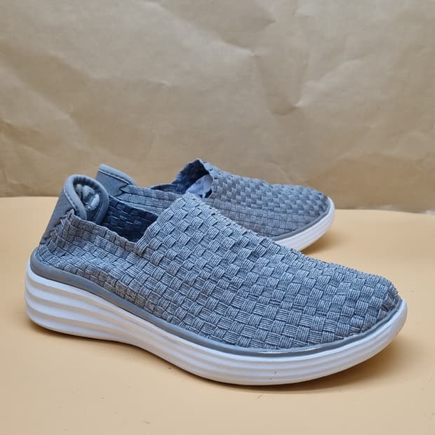 스케쳐스 에어쿨드 슬립온 245