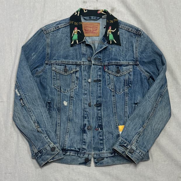리바이스 하와이 배색카라 데미지 데님자켓 S