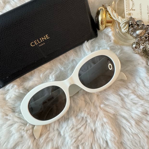 Celine 트리오페 트리옹프 오벌 선글라스 화이트