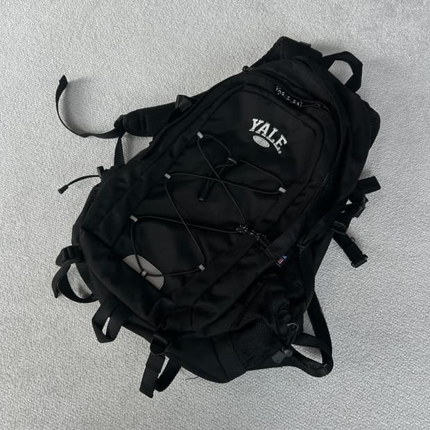예일 YALE 블랙 백팩