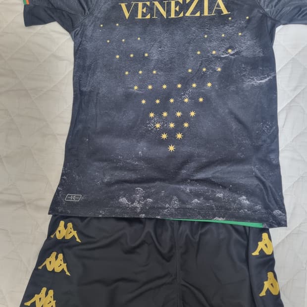 베네치아 축구 유니폼 세트