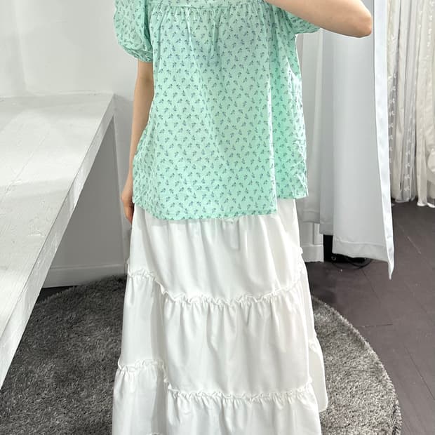 white frill skirt