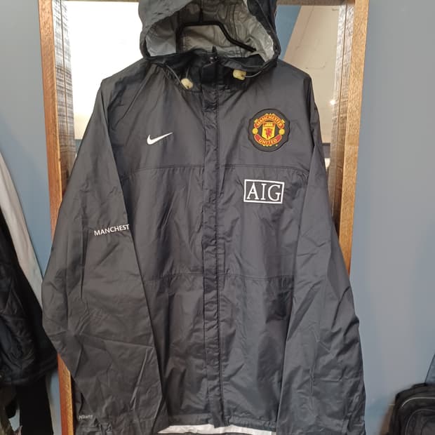 나이키 맨체스터 유나이티드 바람막이 자켓 L xl