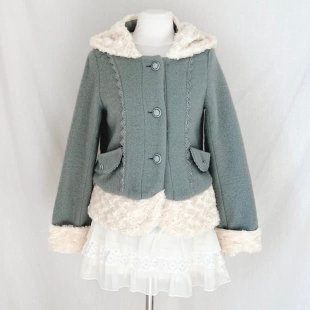 엑시즈팜 민트 라떼갸루 퍼 숏 코트 리즈리사트랄라라히메카지