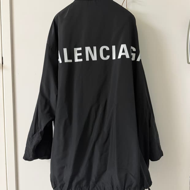 발렌시아가 백로고 바람막이 윈드브레이커