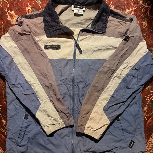 90’s Columbia packable windbreaker