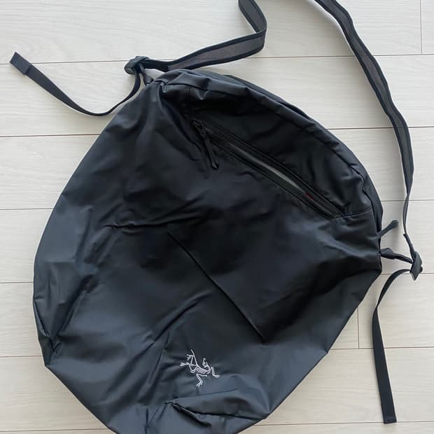 아크테릭스 헬리야드 12L 토트백