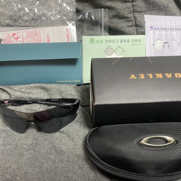 오클리 이브이제로