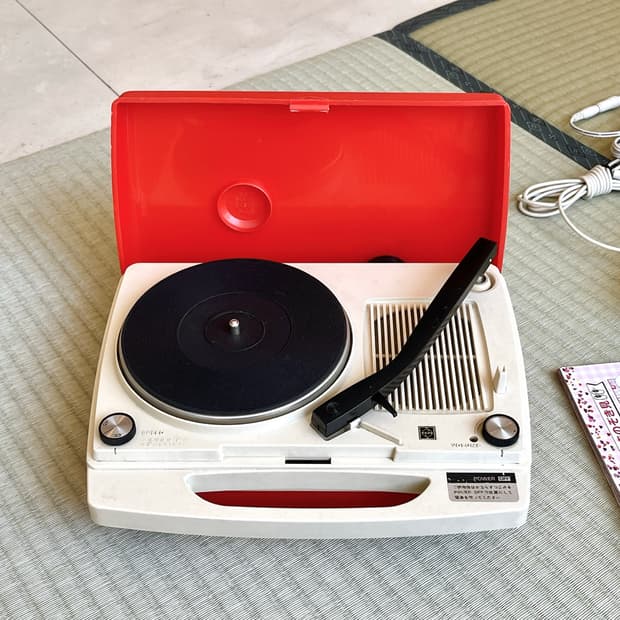 1973 빈티지 내셔널 포터블 턴테이블 SG-323N