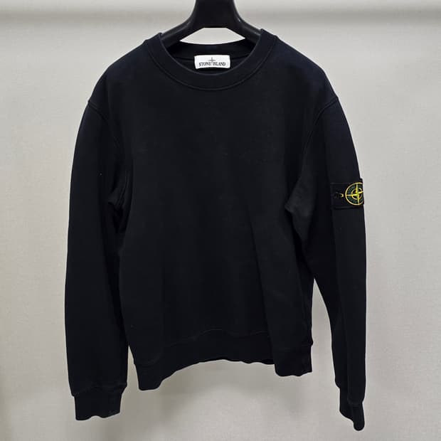 스톤아일랜드 맨투맨 m사이즈 95 판매