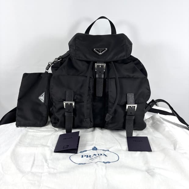 (새상품급)프라다 사피아노&리나일론 미디움 신형 백팩
