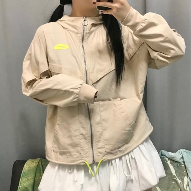 나이키 크롭 바람막이 S