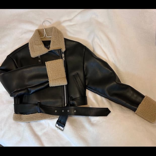 콜릿 크롭 무스탕 판매