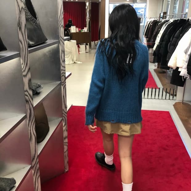 레이브 Hairy Round-neck Knit