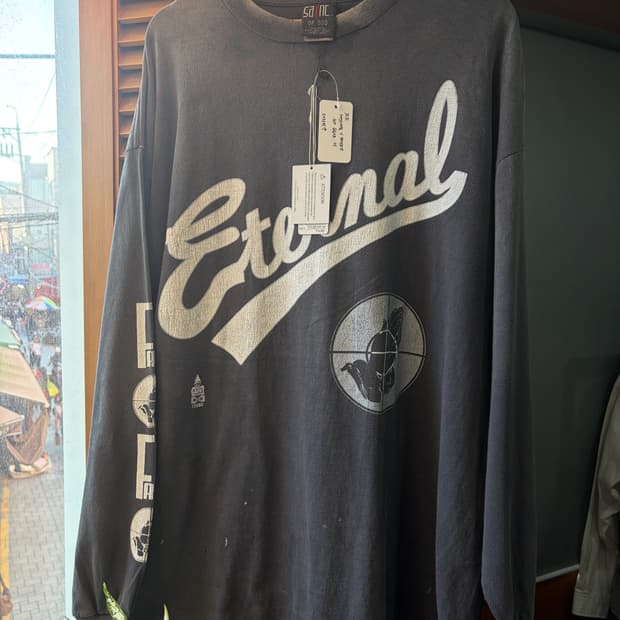 SAINT Mxxxxxx × FEAR OF GOD L/S 티셔츠 