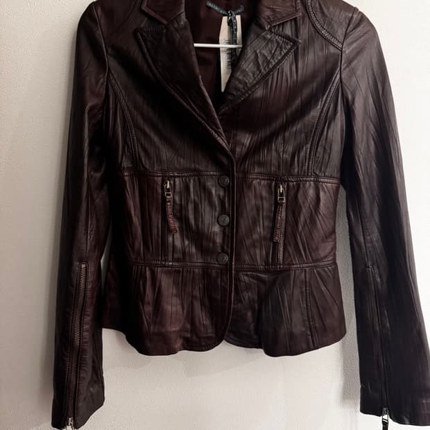 ALYSI 알리시 소가죽100% 자켓