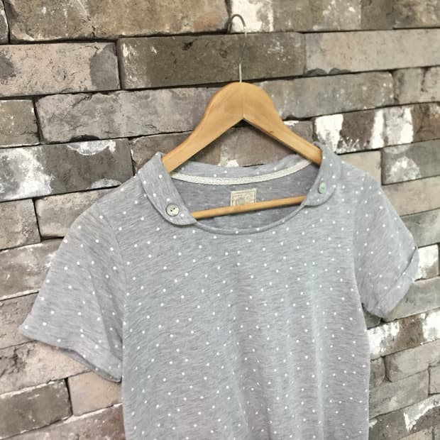 vintage dot button short T