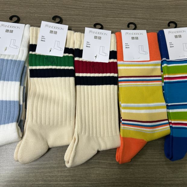유니클로 JW앤더슨 양말 5켤레 26Cm