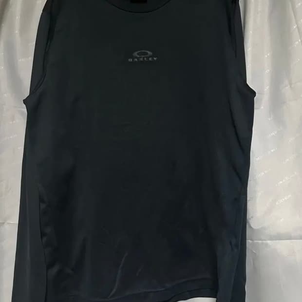 오클리 로고 롱슬리브 긴팔 블랙