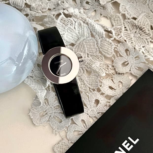 샤넬 라 롱드 시계 /  정품감정 . 케어