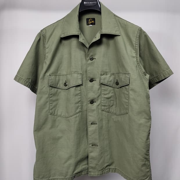 니들스 퍼티그 셔츠 올리브 m