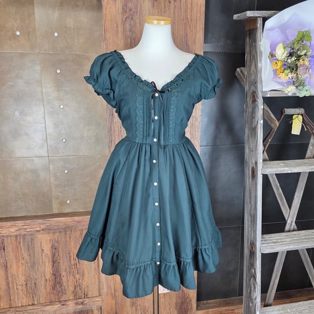 axes femme 아일렛 프렌치 원피스