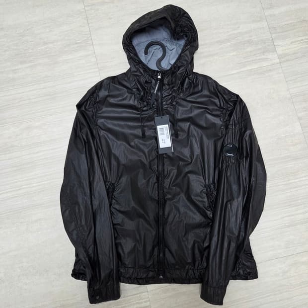 [46] C.P. 컴퍼니 CS II 아우터웨어 자켓 블랙 - 24SS